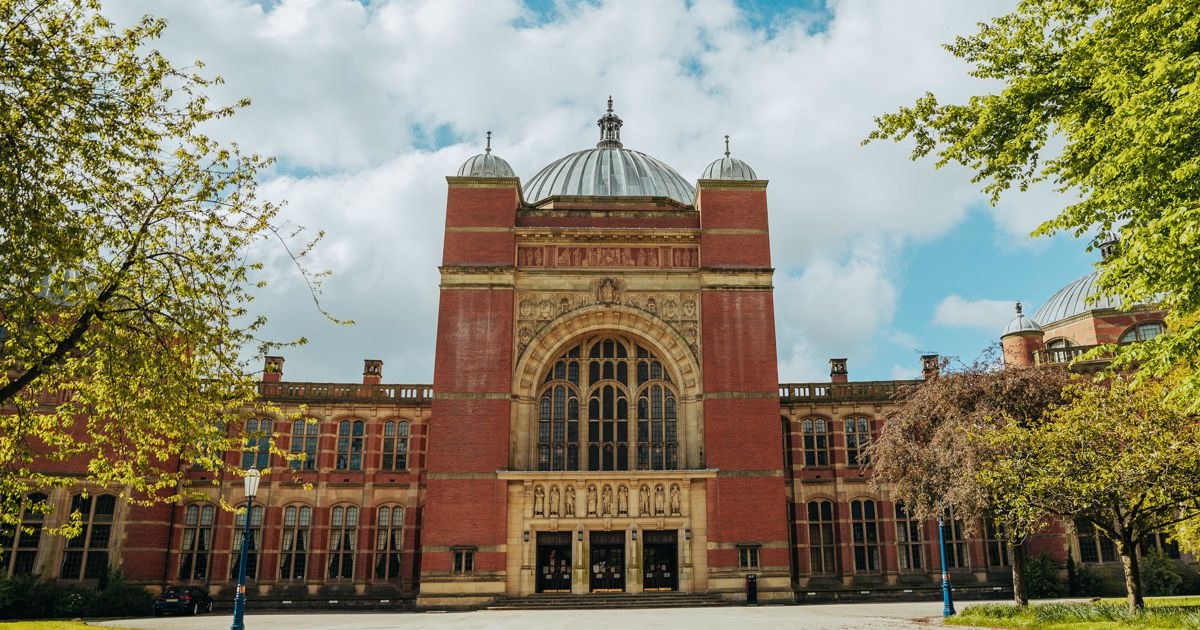 Birmingham Üniversitesi kampüs fotoğrafı