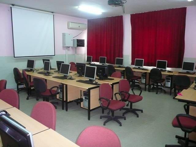 30 Ağustos Kız Teknik Ve Meslek Lisesi kampüs fotoğrafı