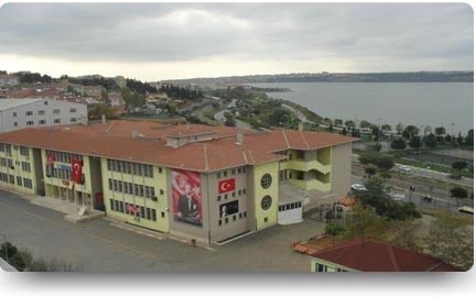 80 Yıl Ortaokulu kampüs fotoğrafı