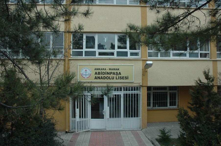 Abidinpaşa Anadolu Lisesi kampüs fotoğrafı
