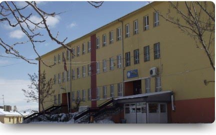 Açıkalın Ortaokulu kampüs fotoğrafı