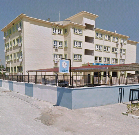 Ceyhan İmam Hatip Ortaokulu Fotoğrafları 1