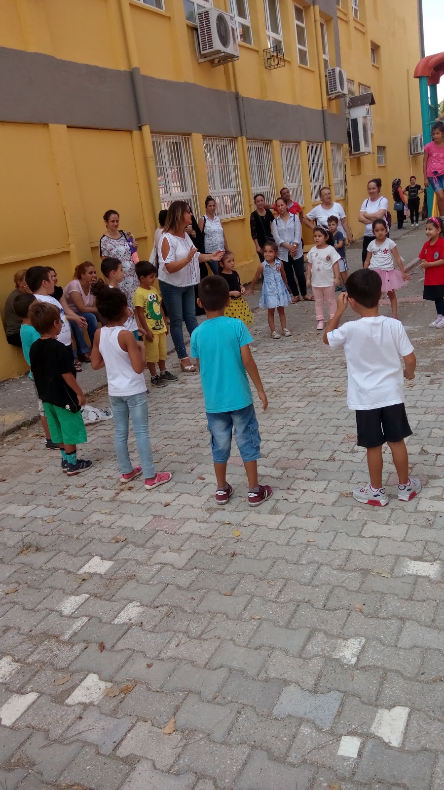 Çukurova Ertuğrul Gazi İlkokulu Fotoğrafları 1