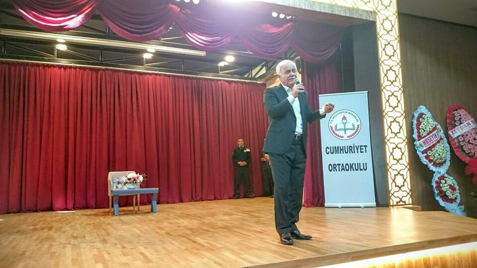 Seyhan Cumhuriyet Ortaokulu Fotoğrafları 2