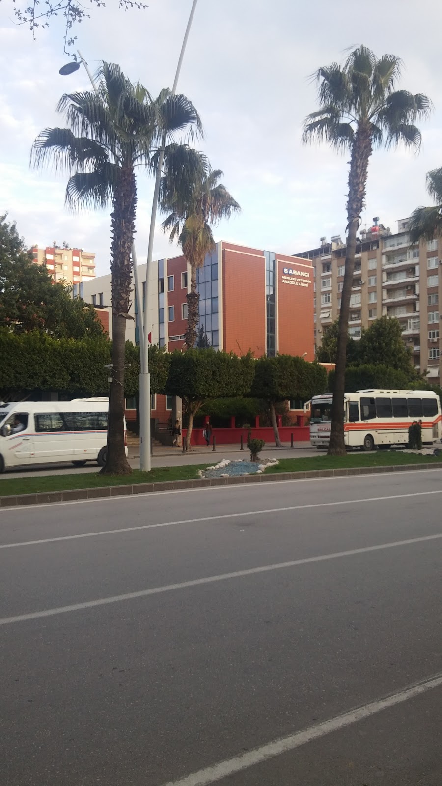 Seyhan Sabancı Mesleki Ve Teknik Anadolu Lisesi Fotoğrafları 4