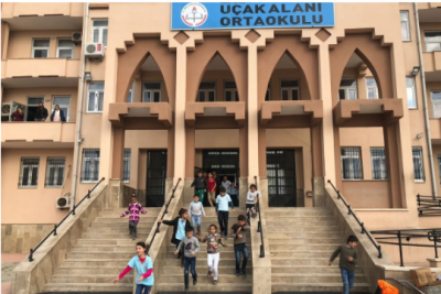 Uçakalanı Ortaokulu fotoğraf 1