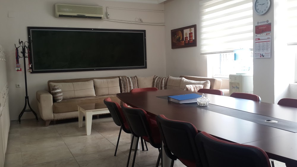 Emine Türkan İkiz İlkokulu Fotoğrafları 2