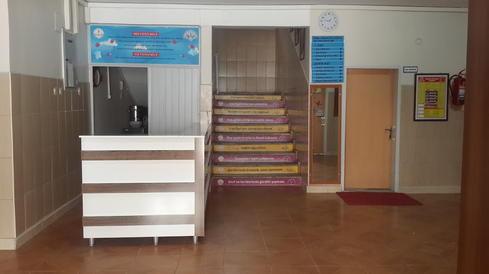 Emine Türkan İkiz İlkokulu Fotoğrafları 3