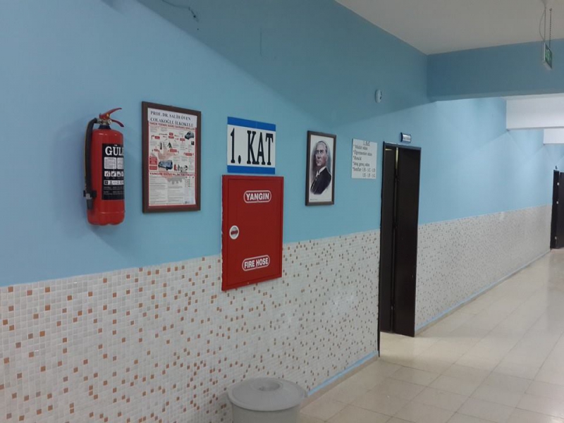 Prof.dr.salih Öven Çolakoğlu İlkokulu Fotoğrafları 2