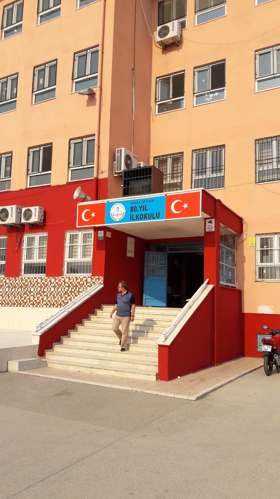 Kozan 100. Yıl İlkokulu Fotoğrafları 3