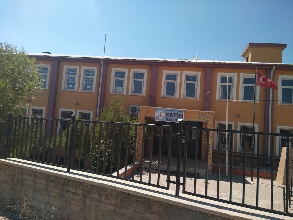 Tut Fatih İlkokulu Fotoğrafları 5