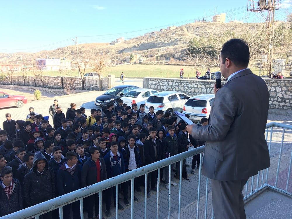 Besni İmam Hatip Ortaokulu Fotoğrafları 2