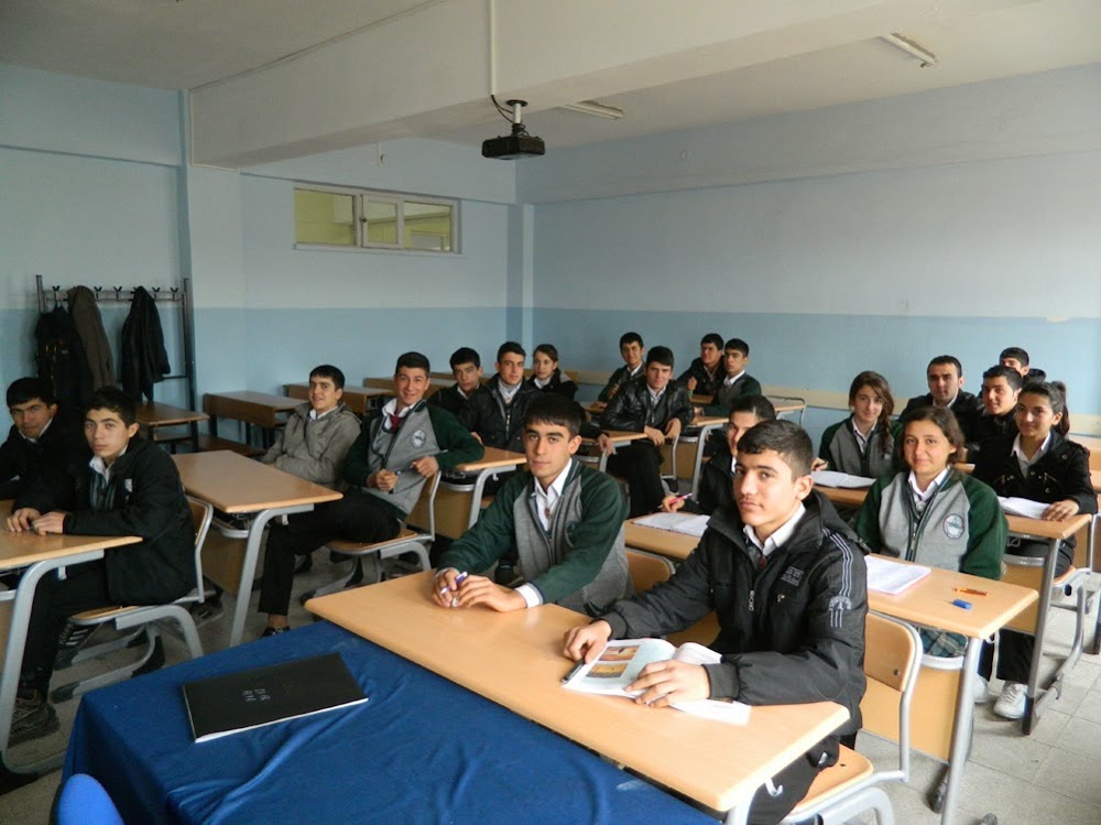 Besni Şehit Eren Kupal Mesleki Ve Teknik Anadolu Lisesi Fotoğrafları 2