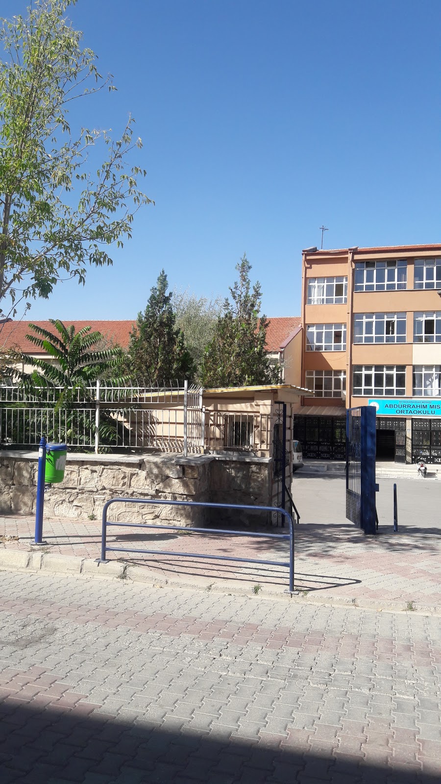 Afyonkarahisar Abdürrahim Mısri Ortaokulu Fotoğrafları 4