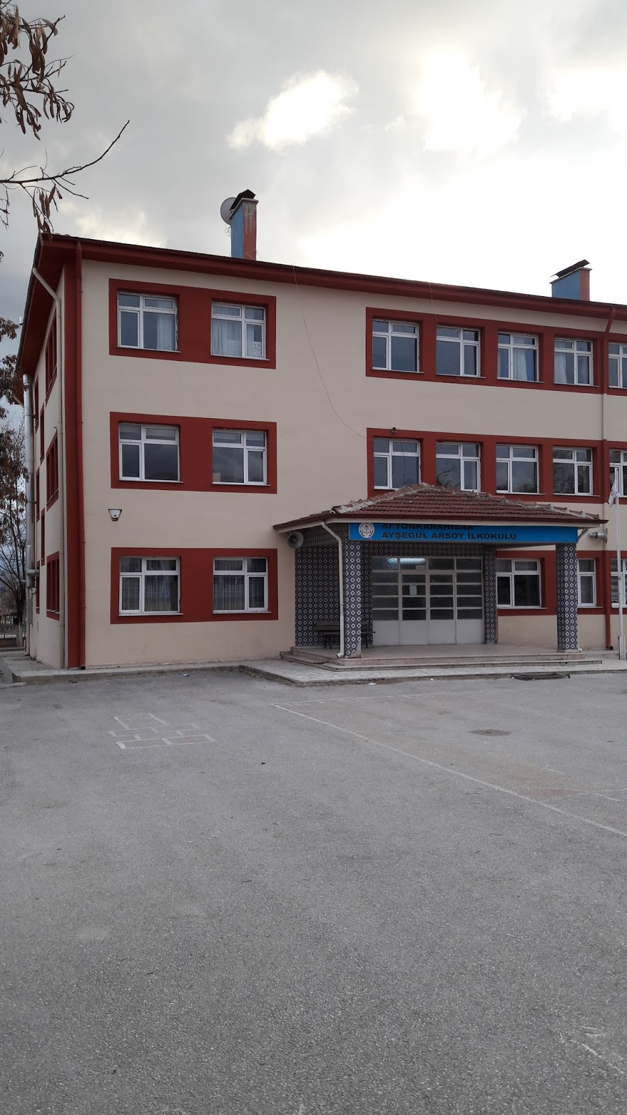 Ayşegül Arsoy Ortaokulu Fotoğrafları 1