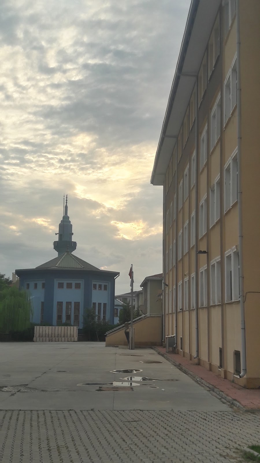 Erkmen Toki Nurullah Oymak İlkokulu Fotoğrafları 3