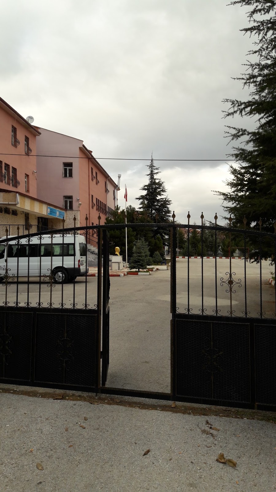 Karahisar İşitme Engelliler Ortaokulu Fotoğrafları 4