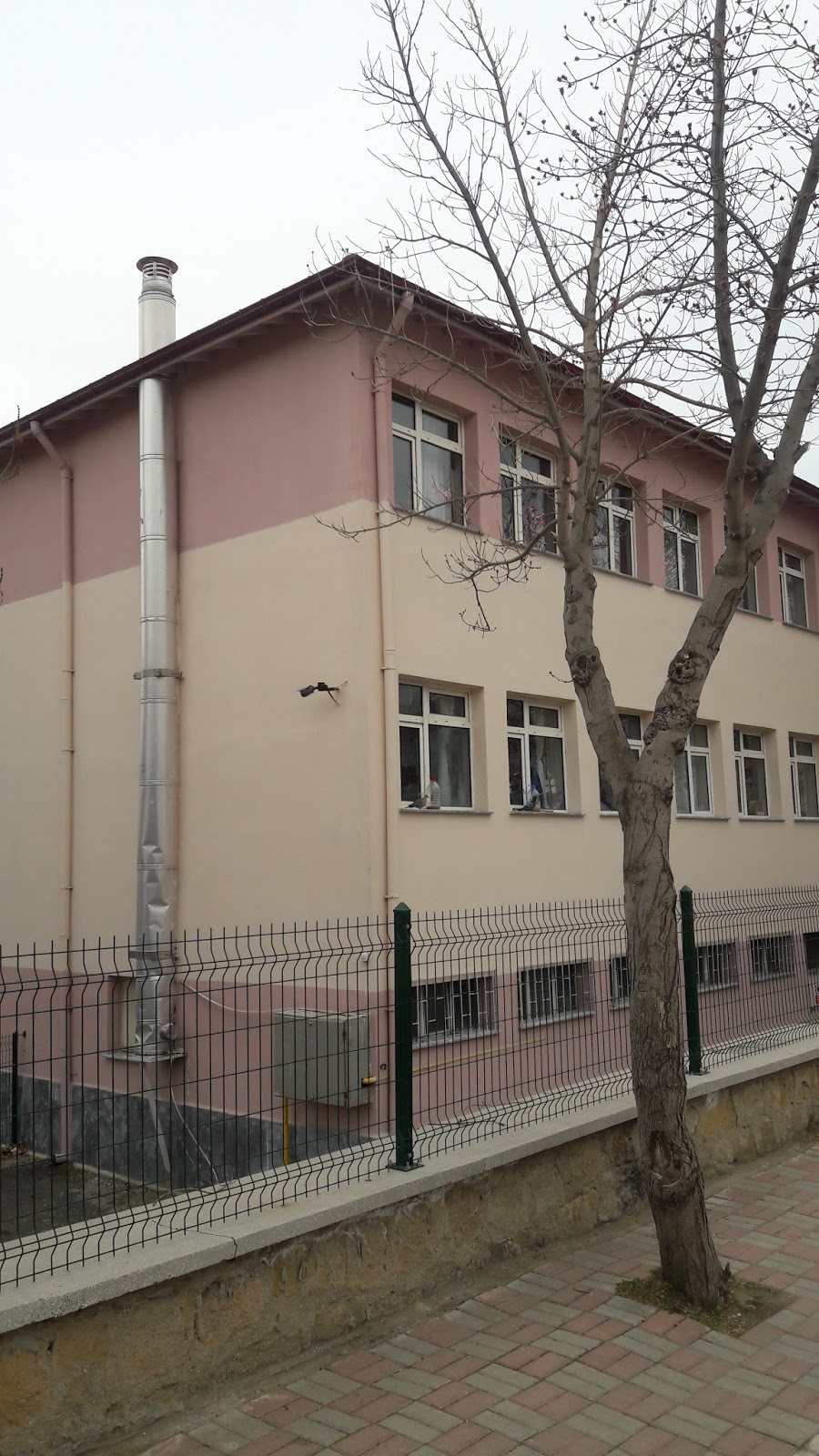 Yüksel Varlı Ortaokulu Fotoğrafları 1