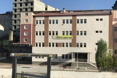 Ağrı Cumhuriyet Anadolu Lisesi fotoğraf 1