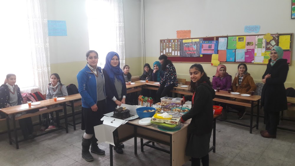 Ağrı Kaymakam Özgür Azer Kurak Ortaokulu Fotoğrafları 1