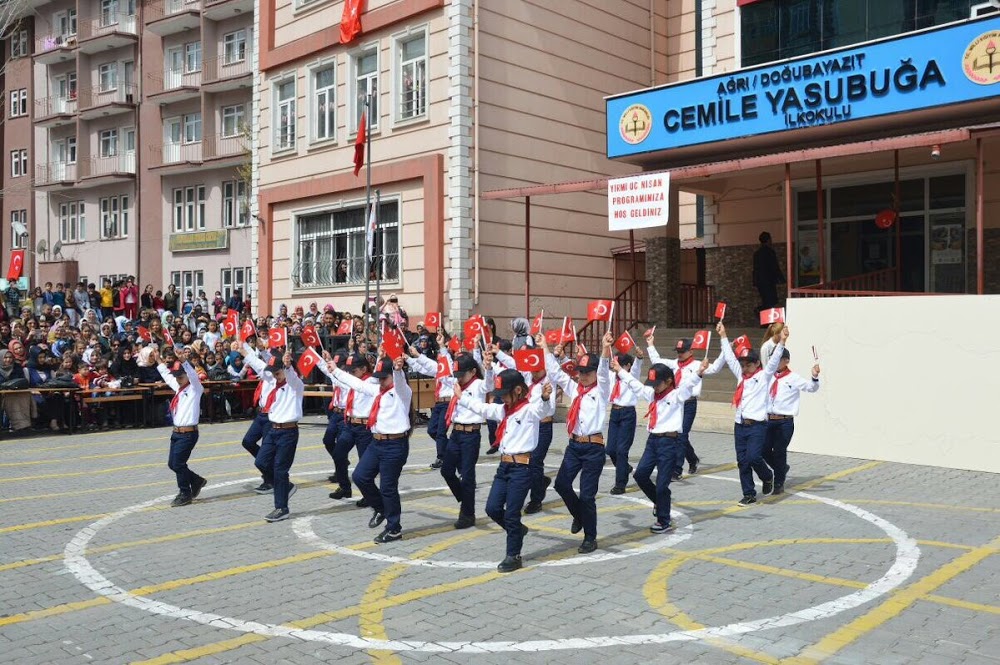 Uysallı İlkokulu Fotoğrafları 3