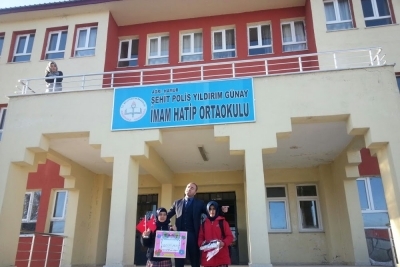 Şehit Polis Yıldırım Günay İmam Hatip Ortaokulu fotoğraf 1