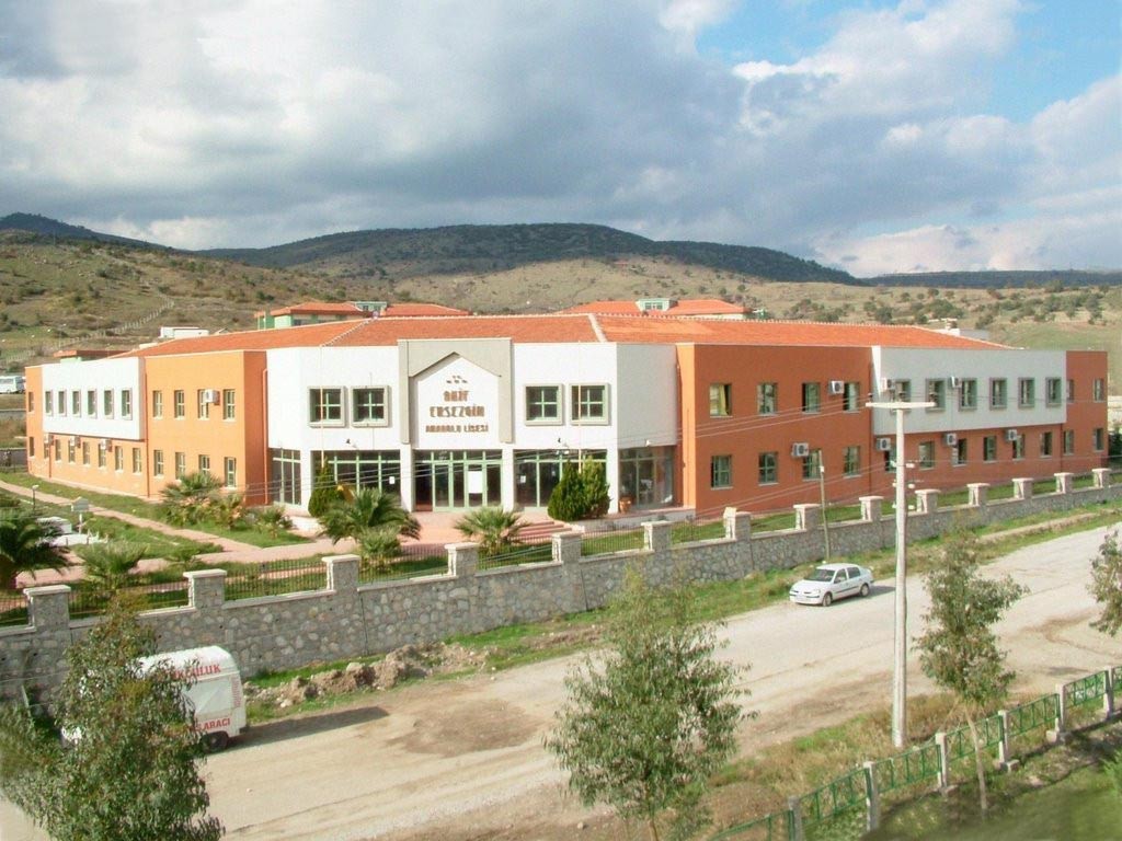 Akif Ersezgin Anadolu Lisesi kampüs fotoğrafı
