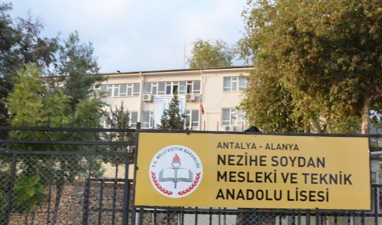 Alanya Nezihe Soydan Ticaret Meslek Lisesi kampüs fotoğrafı