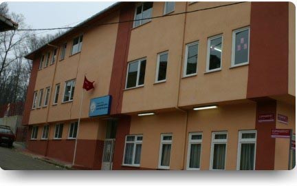 Alibahadır İlkokulu kampüs fotoğrafı