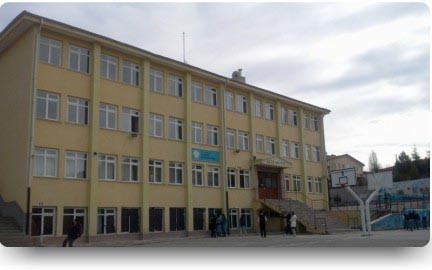 Pursaklar Altınova İlkokulu kampüs fotoğrafı