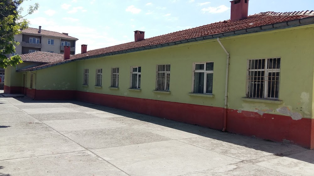 Gümüşhacıköy Kemalpaşa İlkokulu Fotoğrafları 1
