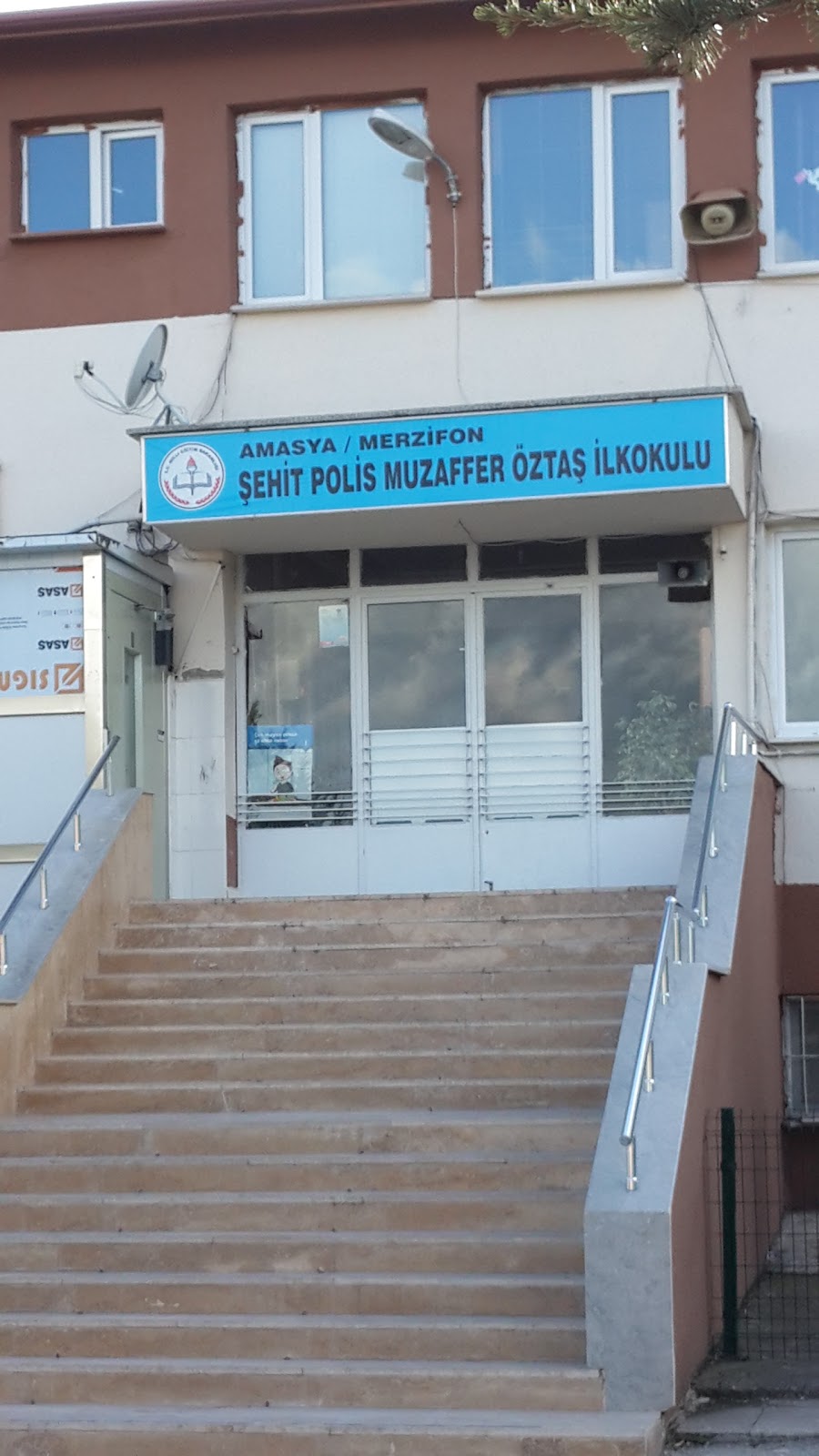 Şehit Polis Muzaffer Öztaş İlkokulu Fotoğrafları 1