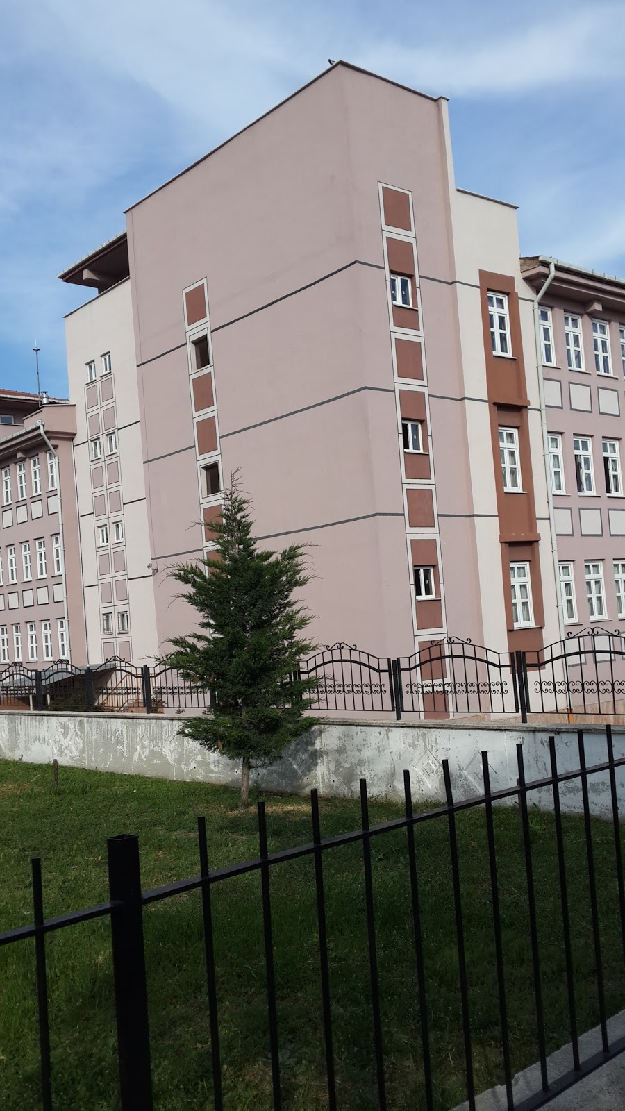 Toki Kara Mustafa Paşa Ortaokulu Fotoğrafları 2