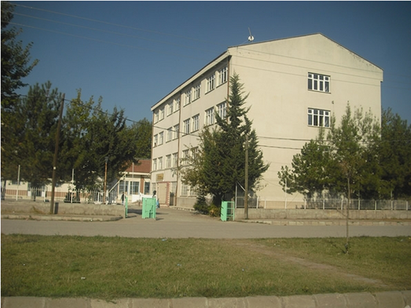 Taşova Şehit Polis Ahmet Yaşar Mesleki Ve Teknik Anadolu Lisesi Fotoğrafları 2