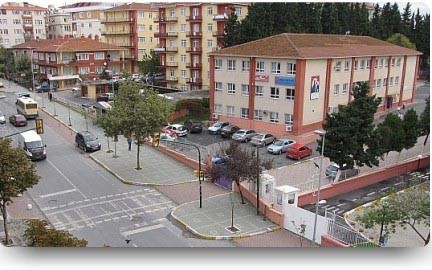 Avcılar Ambarlı İlkokulu kampüs fotoğrafı