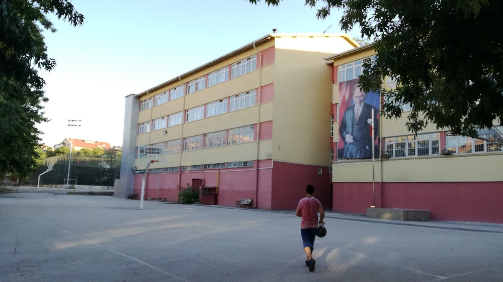 Esenevler Şehit İbrahim Ateş Anadolu Lisesi Fotoğrafları 3