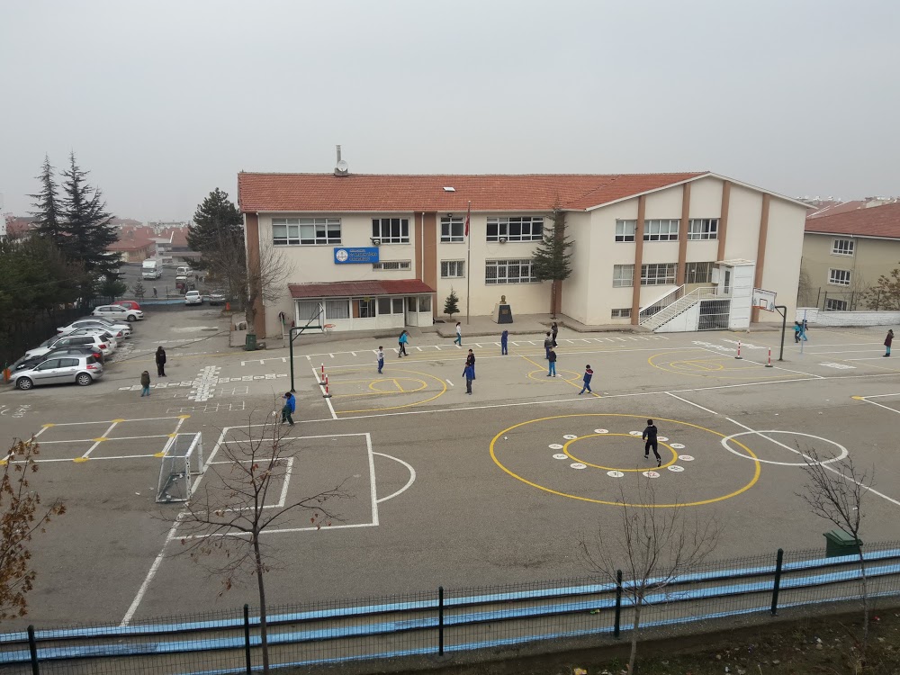 27 Aralık Lions Ortaokulu Fotoğrafları 1