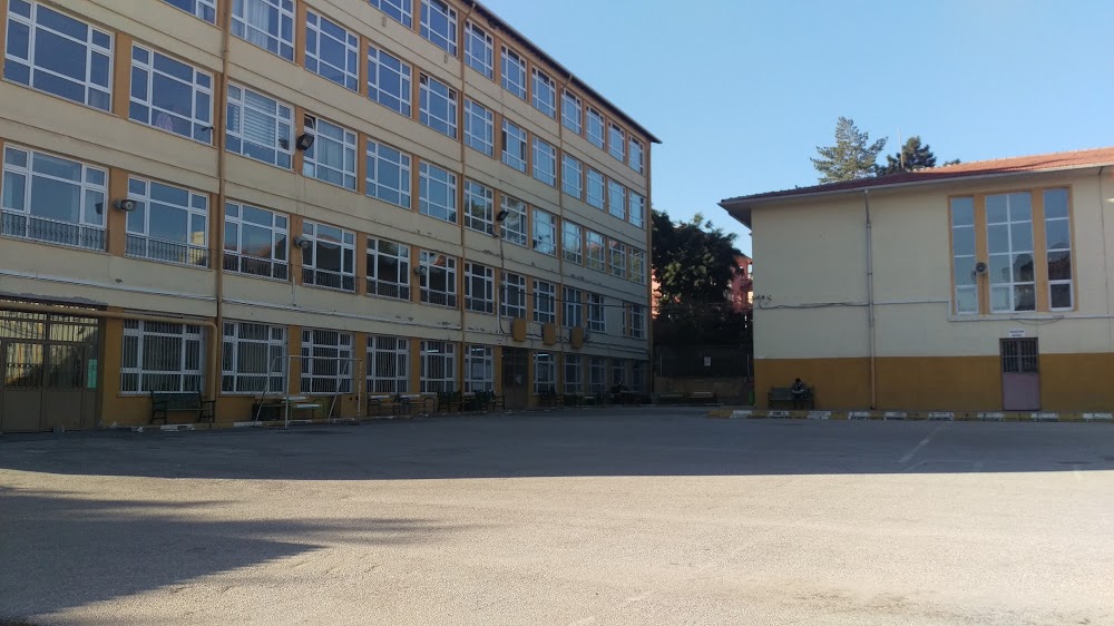 Bahçelievler Deneme Anadolu Lisesi Fotoğrafları 1