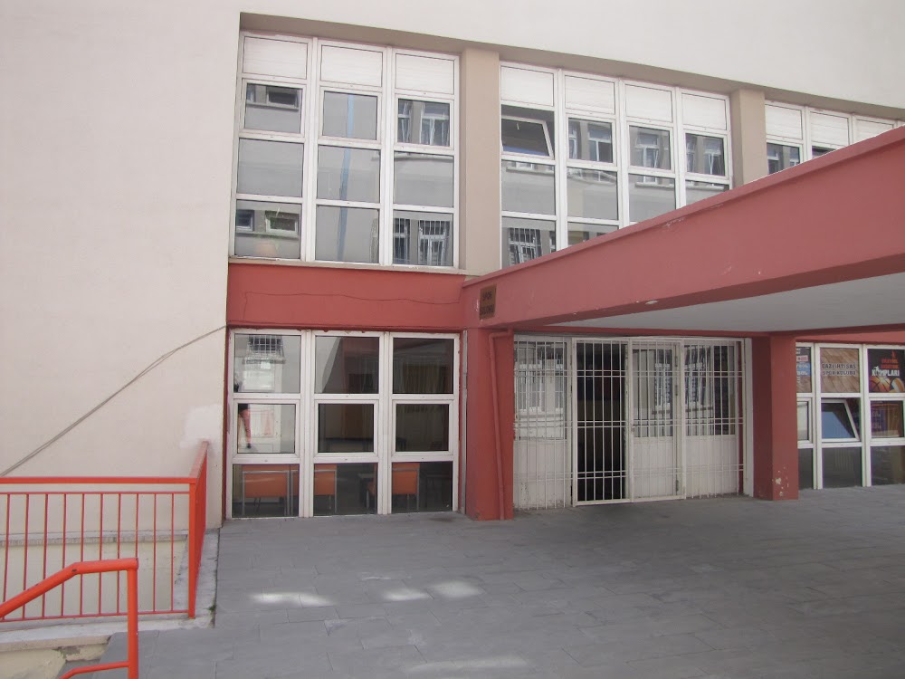 Dr.Binnaz Ege-Dr.Rıdvan Ege Anadolu Lisesi Fotoğrafları 1