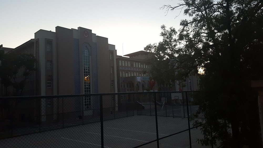 Elmadağ İmam Hatip Ortaokulu Fotoğrafları 2
