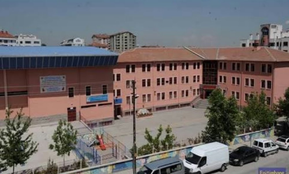 Pakize Erdoğu Ortaokulu Fotoğrafları 1