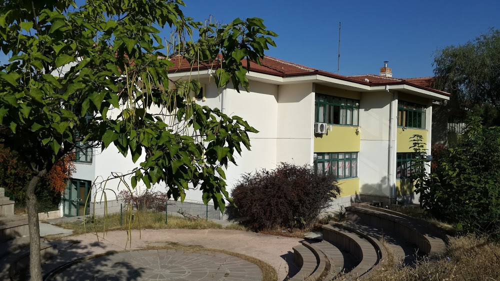 T Emlak Bankası Ortaokulu Fotoğrafları 1