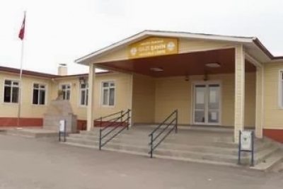 Gazi Şahin Anadolu Lisesi fotoğraf 1