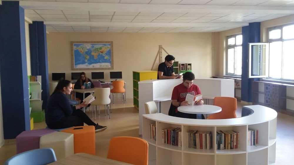 Faruk Nafiz Çamlıbel Anadolu Lisesi Fotoğrafları 3