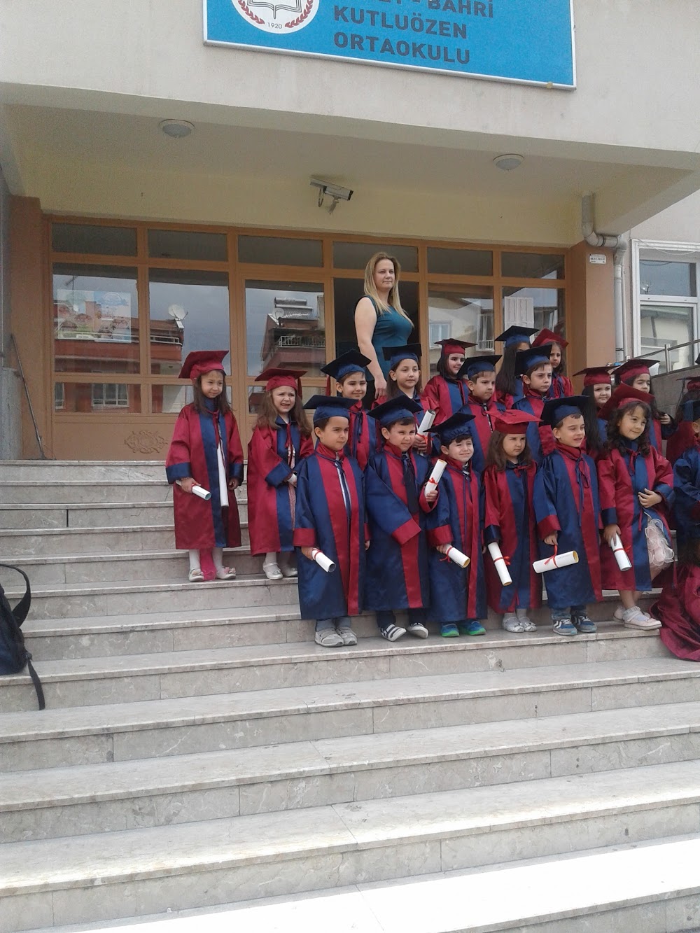 Nimet-Bahri Kutluözen Ortaokulu Fotoğrafları 1