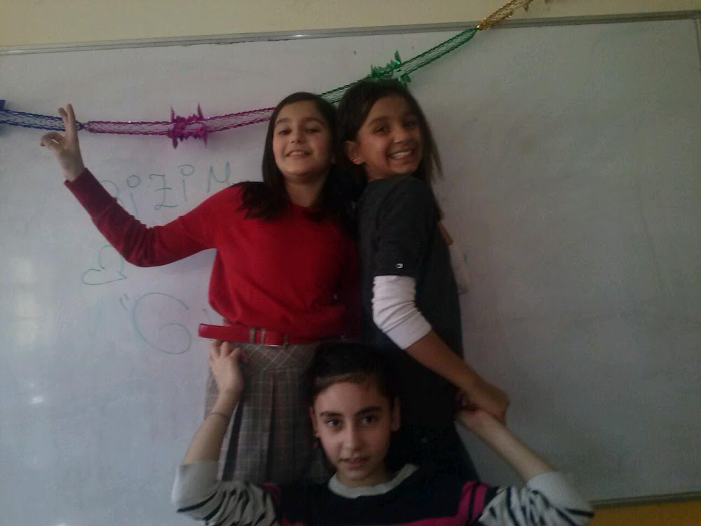 Adem-bilhan Uysal Ortaokulu Fotoğrafları 1