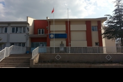 Gölbaşı Dikilitaş İlkokulu fotoğraf 2