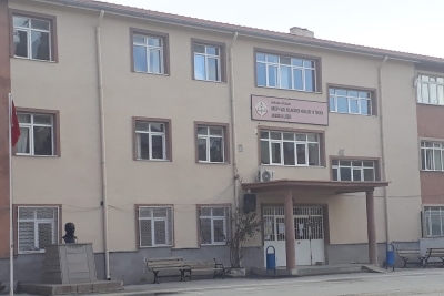 Gölbaşı Necip Fazıl Kısakürek Mesleki Ve Teknik Anadolu Lisesi fotoğraf 3