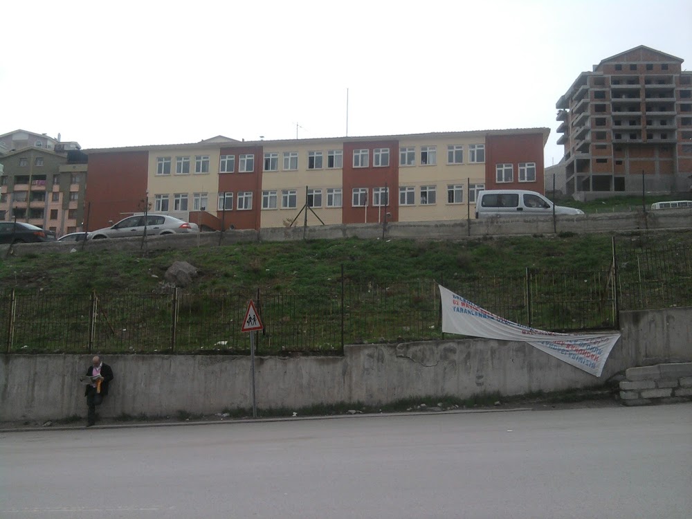 Abdullah Mürşide Özünenek Anadolu Lisesi Fotoğrafları 2