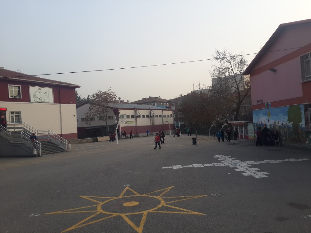Yalçın Eskiyapan Ortaokulu Fotoğrafları 3